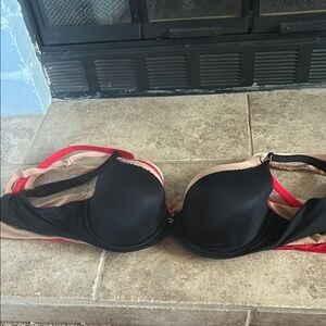 Victoria's Secret Black and Red Bra with Adjustable Straps